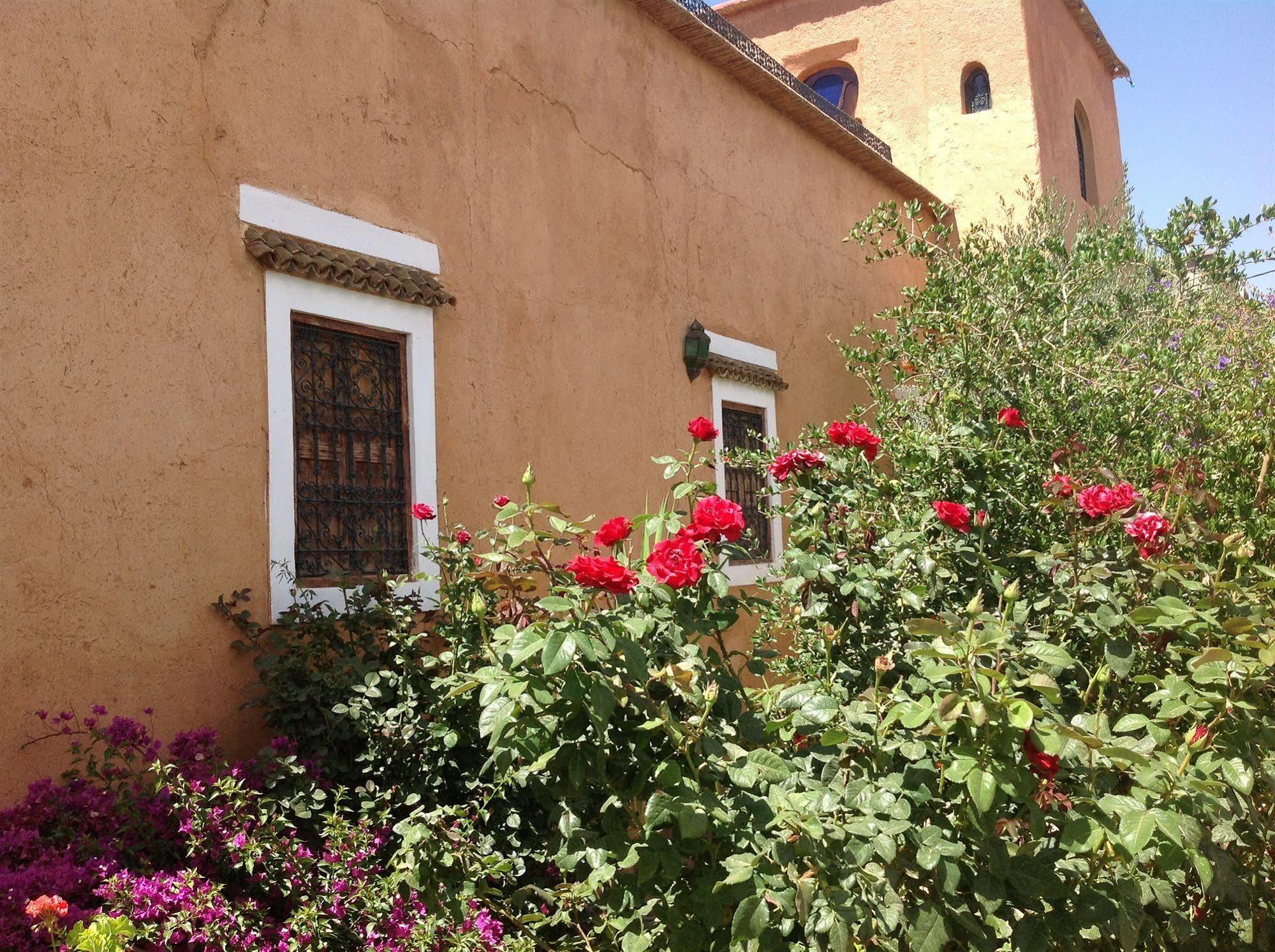 Riad Timadrouine Timatraouine Bagian luar foto