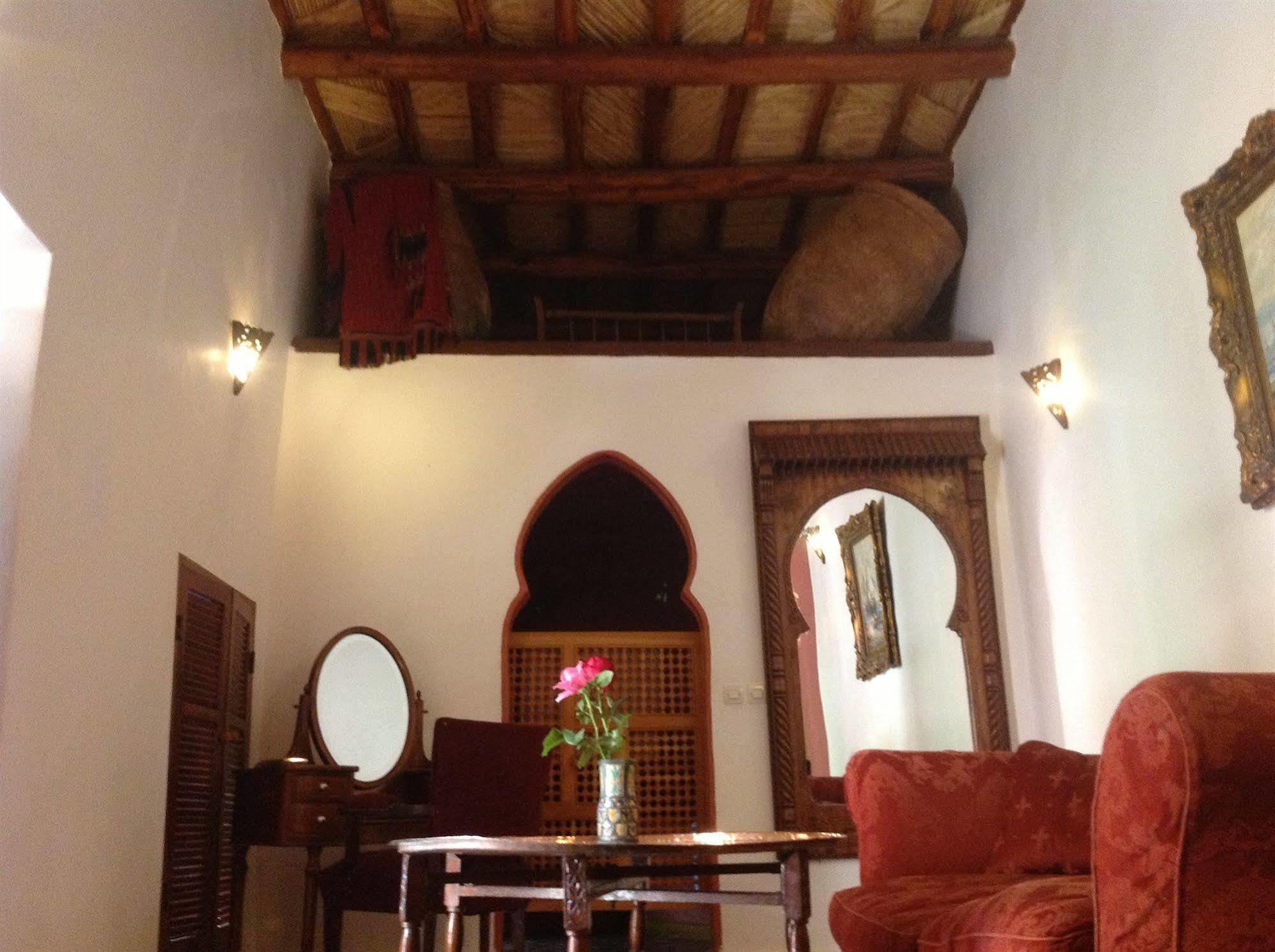 Riad Timadrouine Timatraouine Bagian luar foto