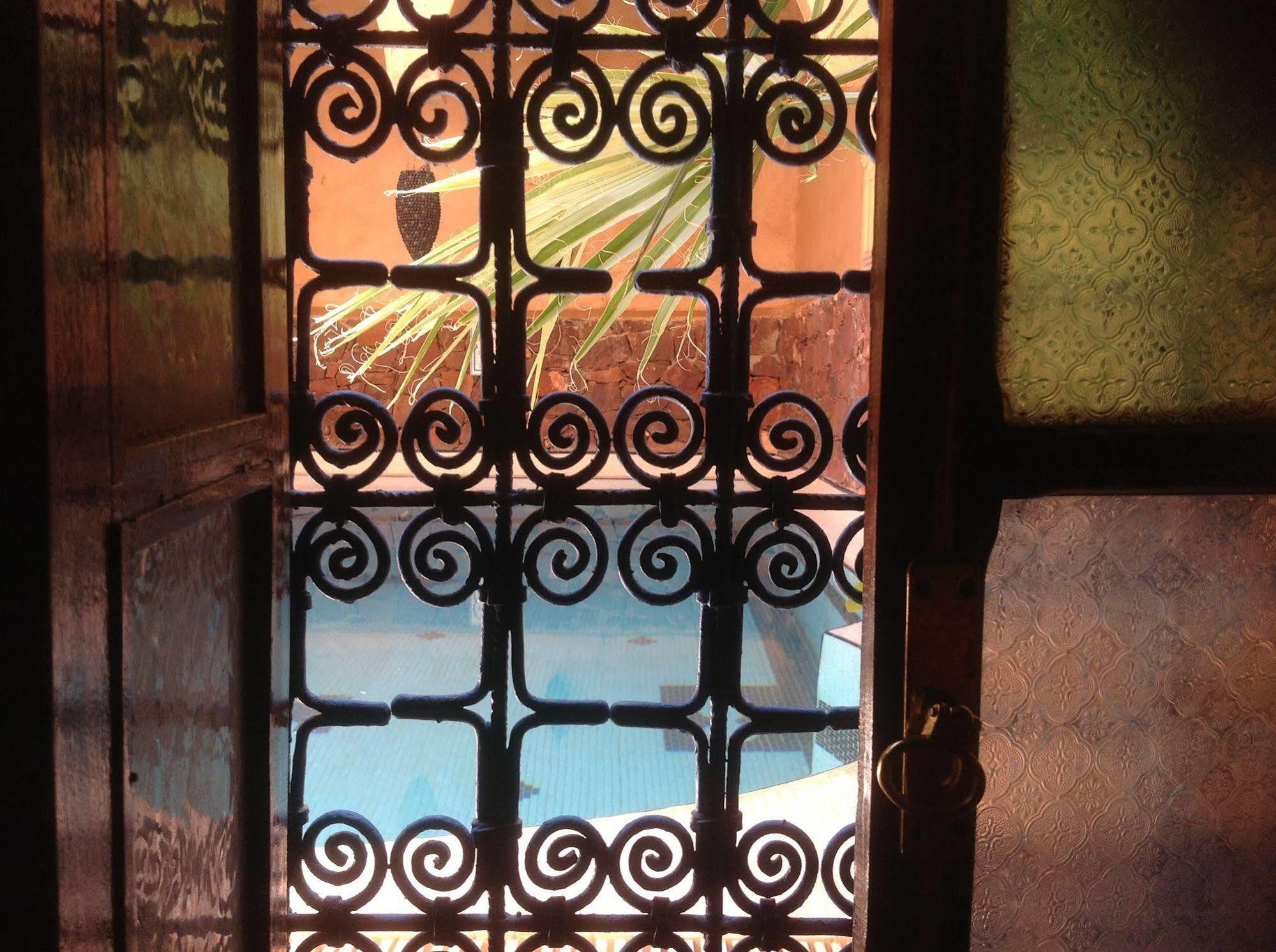 Riad Timadrouine Timatraouine Bagian luar foto